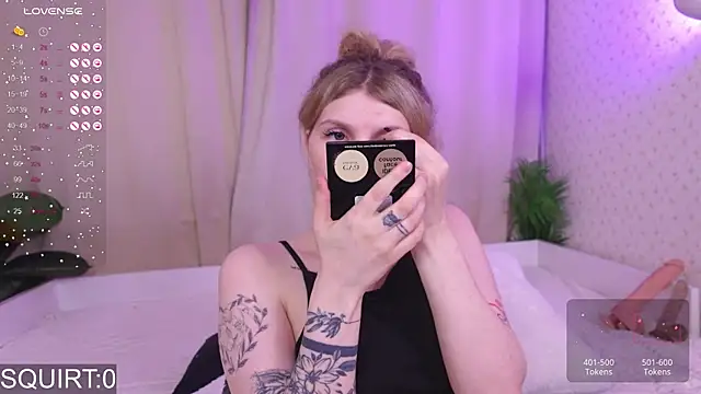 Snapshot of _aleksa_ chatting on 10, 9, 2025  aleksa  online show from 10, 9, 2025