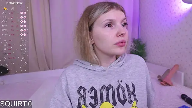 Snapshot of _aleksa_ chatting on 12, 9, 2025  aleksa  online show from 12, 9, 2025