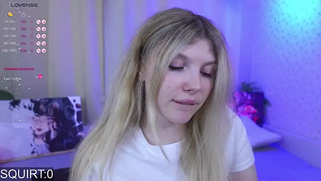 Snapshot of _aleksa_ chatting on 8, 10, 2025  aleksa  online show from 8, 10, 2025