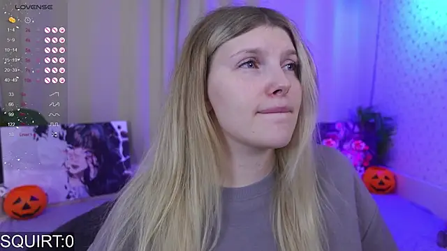 Snapshot of _aleksa_ chatting on 15, 10, 2025  aleksa  online show from 15, 10, 2025