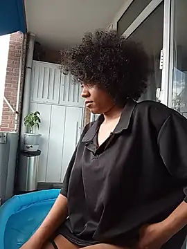 Therainqueen online show from 2, 7, 2026
