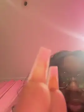 Farrah Owens online show from 4, 3, 2025