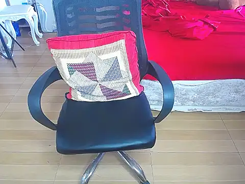 Snapshot of Makemypussysquirt-tsunami chatting on 16, 10, 2025 Makemypussysquirt-tsunami online show from 16, 10, 2025