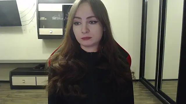 Laralianna online show from 8, 1, 2025