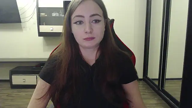 Laralianna online show from 12, 1, 2025