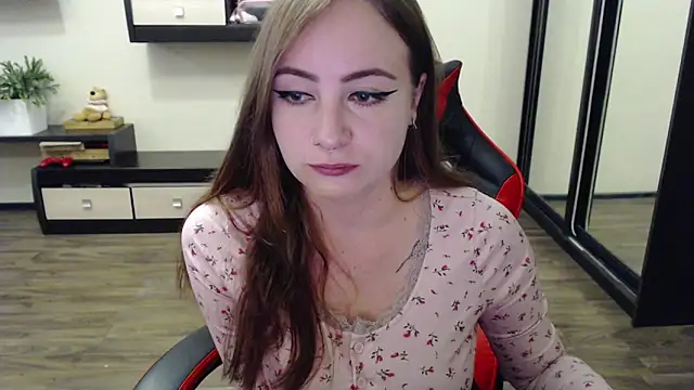 Laralianna online show from 10, 9, 2025