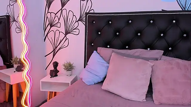 Sweet Ariadna  online show from 4, 8, 2026