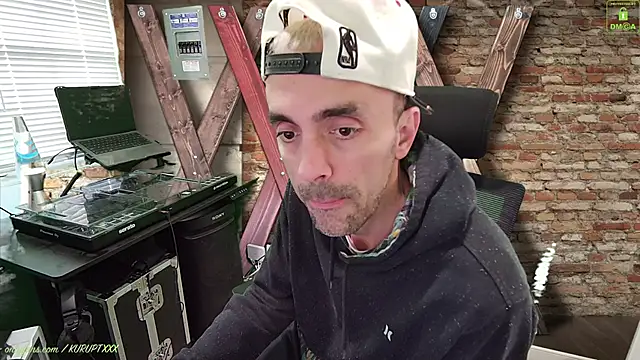 kuruptxxx live online show from 18, 1, 2025