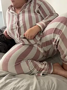 sweeti Em online show from 13, 3, 2026