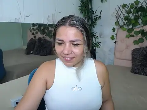 cum bigass online show from 13, 4, 2026