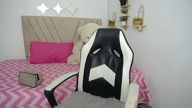 cum bigass online show from 5, 8, 2026