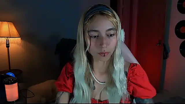 Saucy Jenn online show from 29, 12, 2024