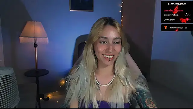 Saucy Jenn online show from 2, 2, 2025