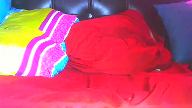 Snapshot of Queenofthenightx chatting on 8, 3, 2026 Queenofthenightx online show from 8, 3, 2026