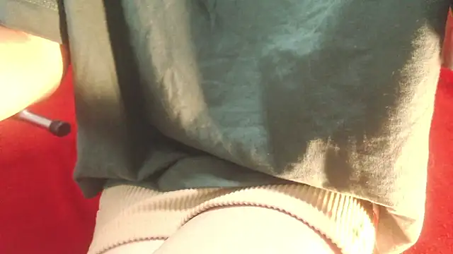 Snapshot of IvyBlueFabray chatting on 25, 2, 2025 IvyBlueFabray online show from 25, 2, 2025