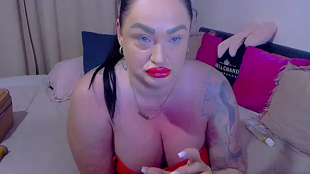BustyVicky online show from 3, 5, 2026
