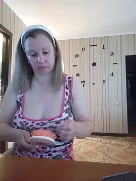 BustyBlond online show from 4, 8, 2026