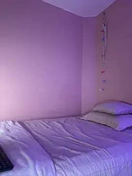 GabriSaenz online show from 8, 12, 2024