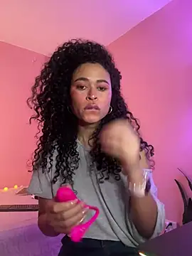 GabriSaenz online show from 12, 12, 2024