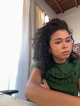 GabriSaenz online show from 18, 11, 2025