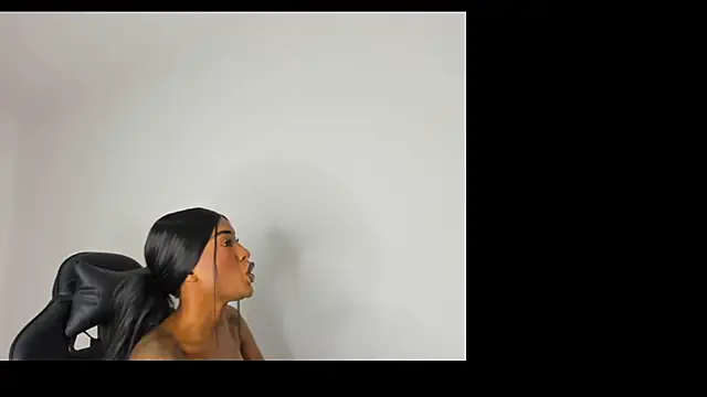 Snapshot of Emattaylor chatting on 28, 1, 2025 Emattaylor online show from 28, 1, 2025