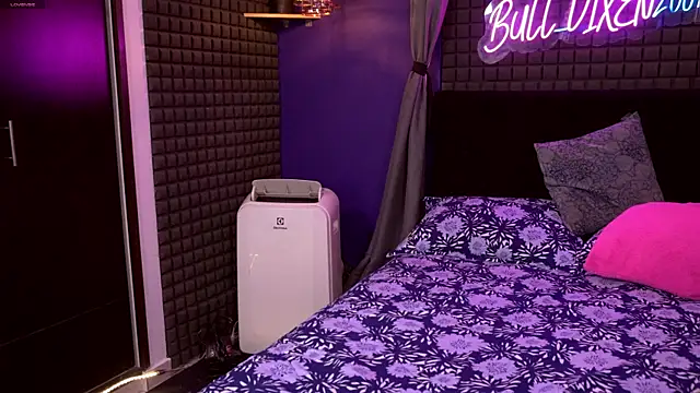 bull vixen2001 online show from 8, 7, 2026