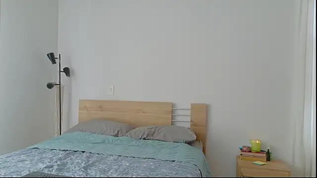 GrettaBenett online show from 9, 9, 2025