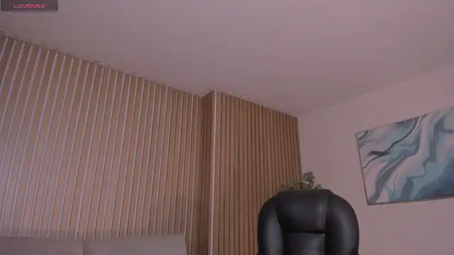 ErikaBenz  online show from 13, 2, 2026