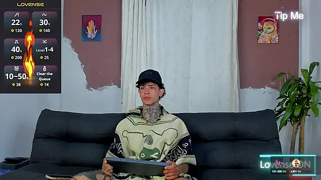 Snapshot of Aron_ford chatting on 10, 10, 2025 Aron ford online show from 10, 10, 2025