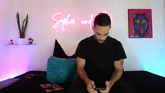 SophieFoxx17 online show from 15, 10, 2025