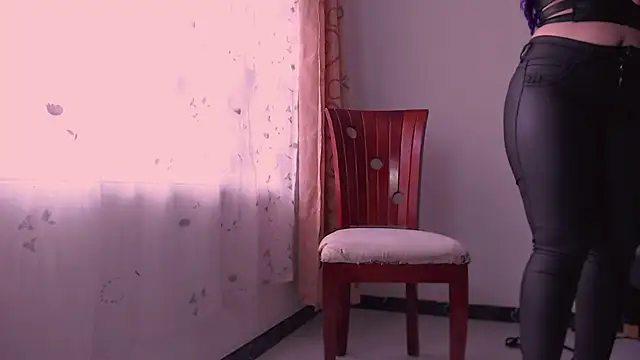 Snapshot of nicolstivens chatting on 19, 1, 2025 nicolstivens online show from 19, 1, 2025