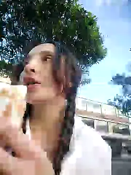 Snapshot of _Laary chatting on 10, 12, 2024  Laary online show from 10, 12, 2024