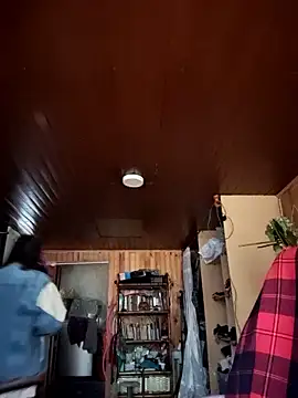 Snapshot of _Laary chatting on 12, 9, 2025  Laary online show from 12, 9, 2025