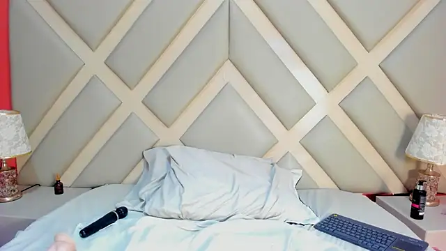 SSCARLETH  online show from 12, 12, 2024