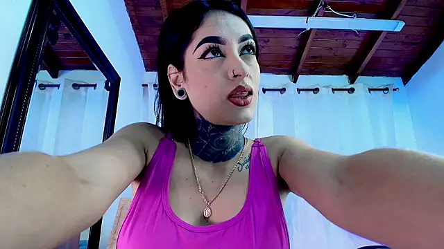 danna berlin  online show from 5, 3, 2025