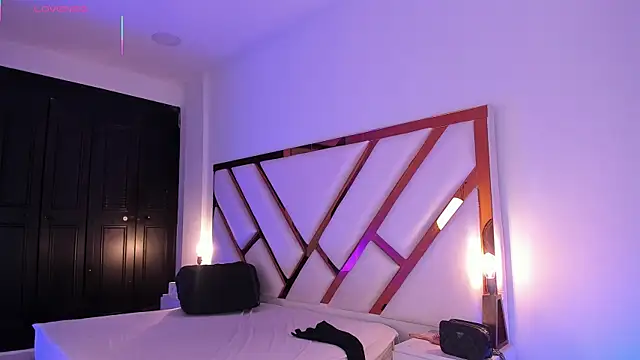 Aron cruz online show from 11, 7, 2026