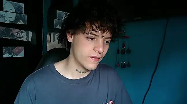 Santiago kiler online show from 2, 1, 2025