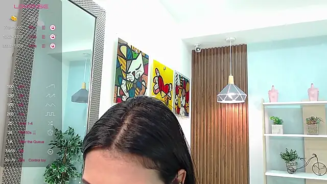 Sassy--Girl online show from 13, 12, 2024