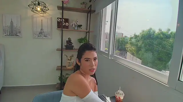 Snapshot of Sassy--Girl chatting on 12, 7, 2026 Sassy--Girl online show from 12, 7, 2026