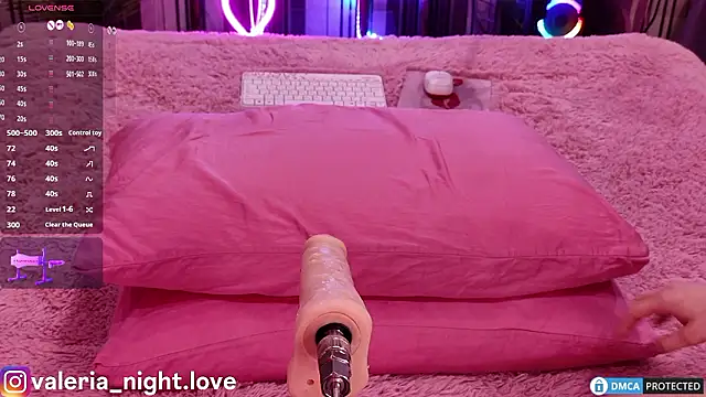 Snapshot of Valeria_Night chatting on 8, 12, 2024 Valeria Night online show from 8, 12, 2024