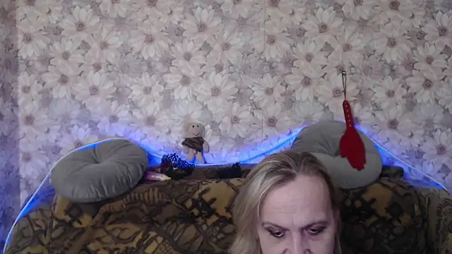 Snapshot of MissBekker chatting on 7, 3, 2025 MissBekker online show from 7, 3, 2025