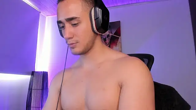 AlexRivera6 online show from 24, 12, 2024