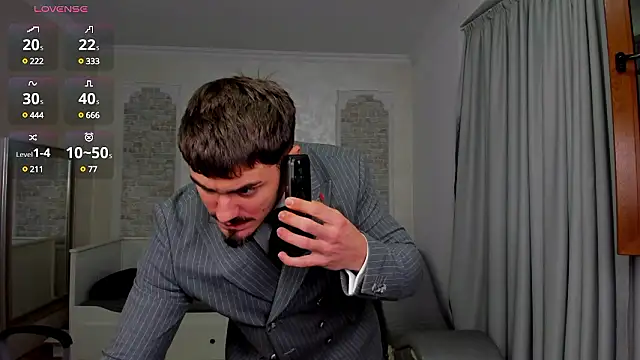 Snapshot of WilsonJules chatting on 8, 12, 2024 WilsonJules online show from 8, 12, 2024