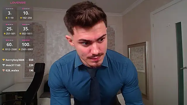 Snapshot of WilsonJules chatting on 5, 2, 2025 WilsonJules online show from 5, 2, 2025