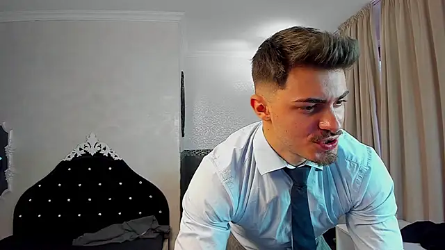 Snapshot of WilsonJules chatting on 8, 2, 2025 WilsonJules online show from 8, 2, 2025