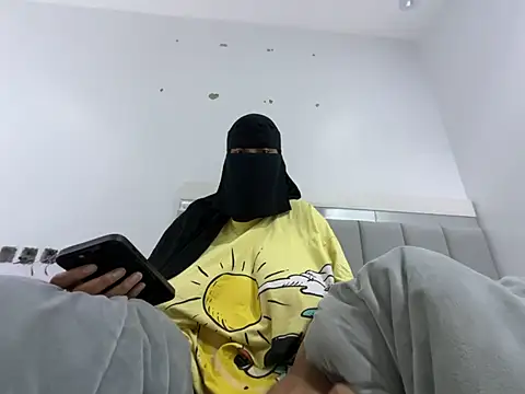 Submissive Arab online show from 11, 1, 2025