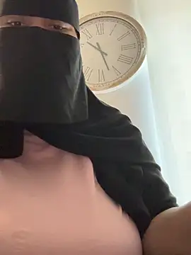 Submissive Arab online show from 9, 5, 2026