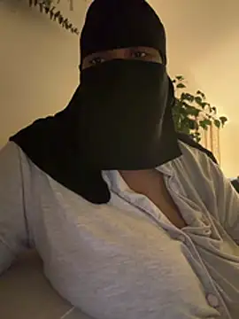 Submissive Arab online show from 18, 5, 2026