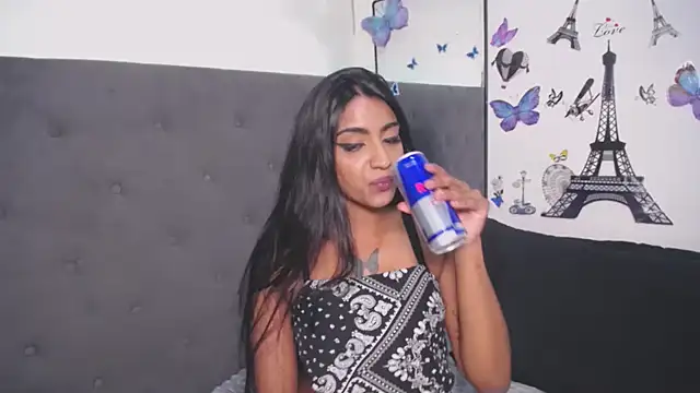 Delilah Blazee online show from 15, 9, 2025