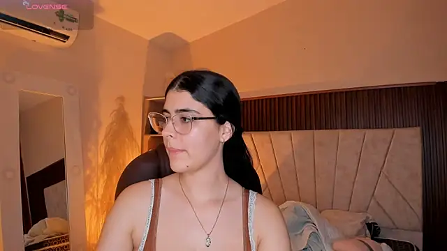  Niah  online show from 17, 2, 2026